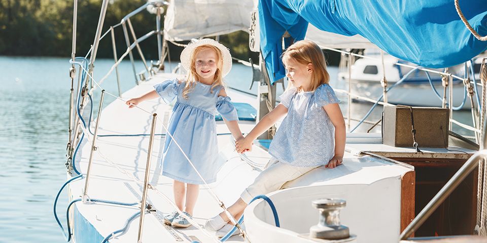 GDMR - GMED - Visuel enfant sur une bateau rebond 960x380