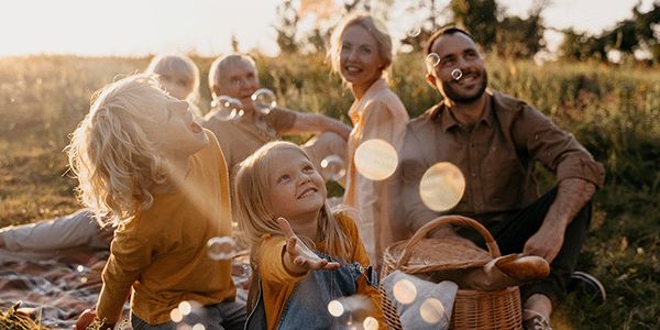 GDMR - GMED - visuel famille offres particulier rebond 600x300