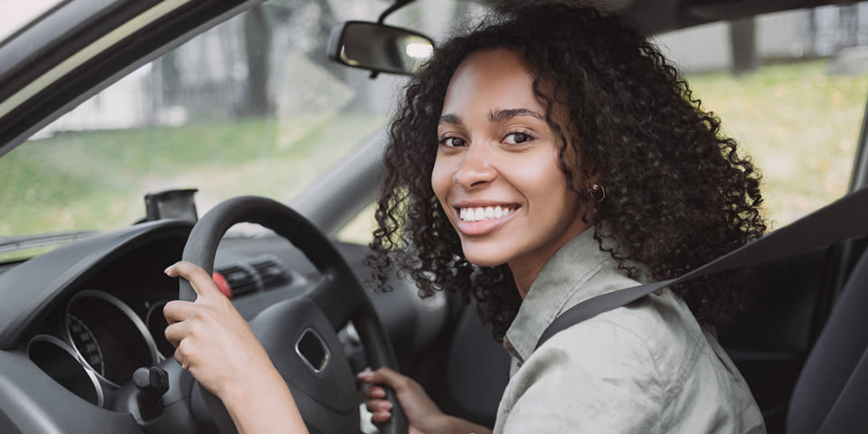 GMA - part - auto - jeune conductrice
