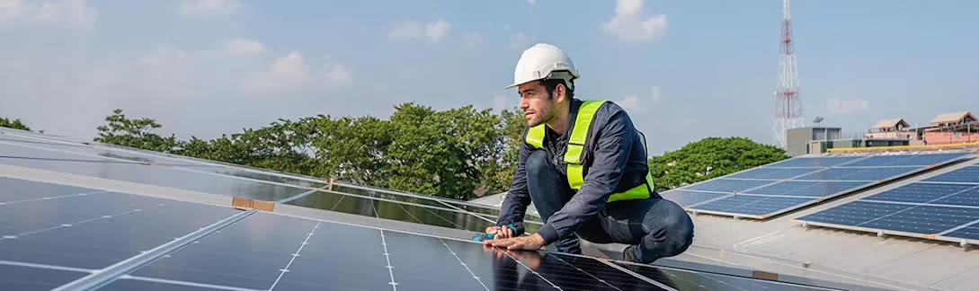 Installation panneaux photovoltaïques en entreprise