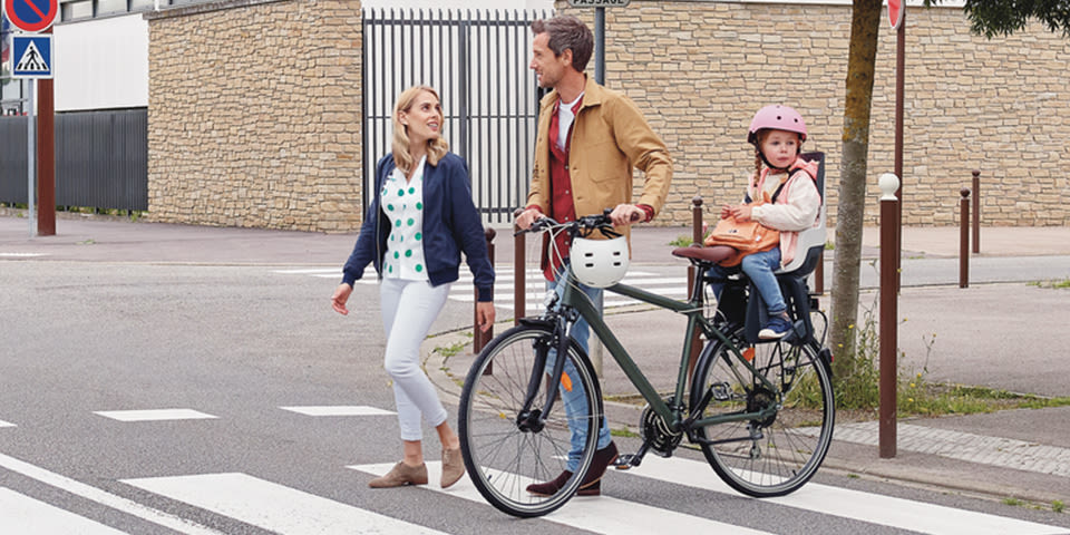 Cerise pere fille velo rebond