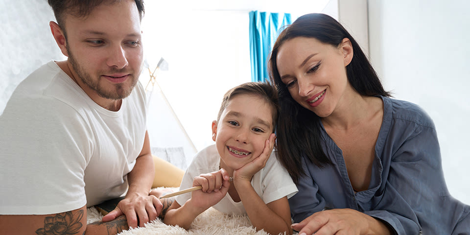 famille avec appareil dentaire 